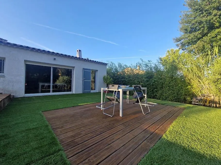 Maison Nature Le Val 0*,  France